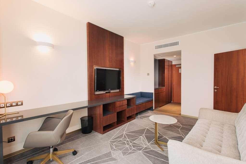 Doubletree By Hilton Hotel Cluj - City Plaza Oda fotoğraf