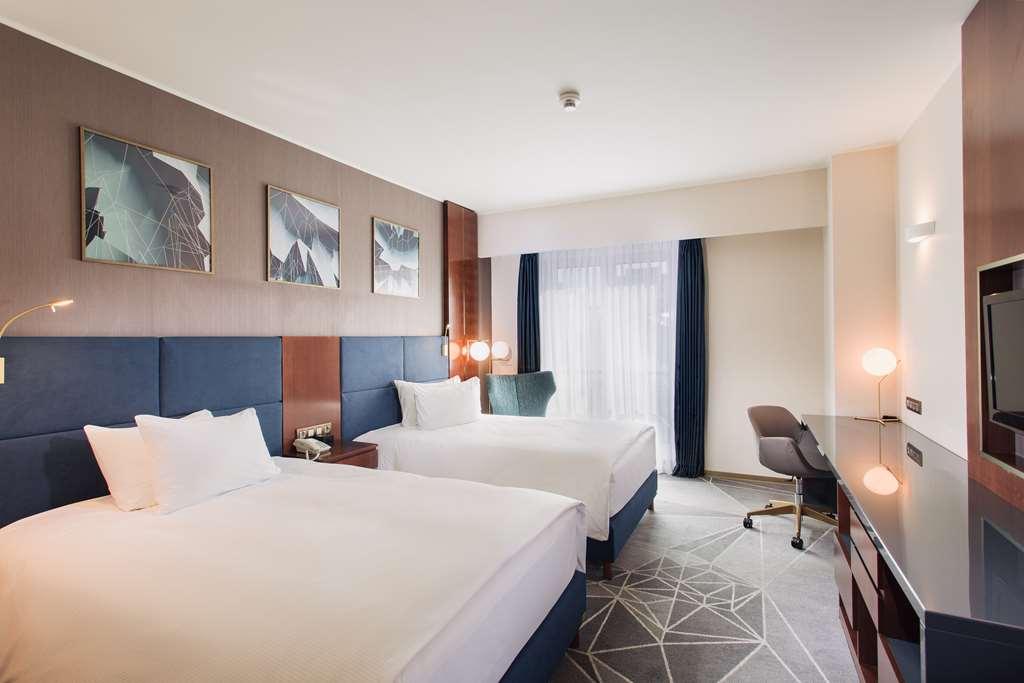 Doubletree By Hilton Hotel Cluj - City Plaza Oda fotoğraf