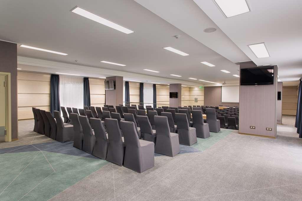Doubletree By Hilton Hotel Cluj - City Plaza Konforlar fotoğraf